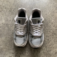 New Balance 990v5 Sneakers