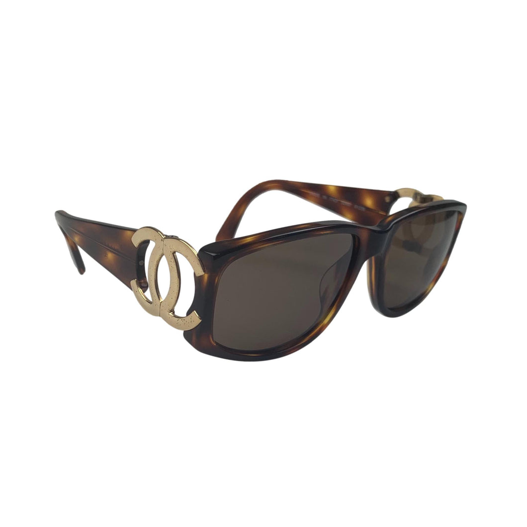 CHANEL Cat Eye Sunglasses Black GoldUS